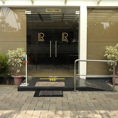 Loveland Residency Kochi Εξωτερικό φωτογραφία