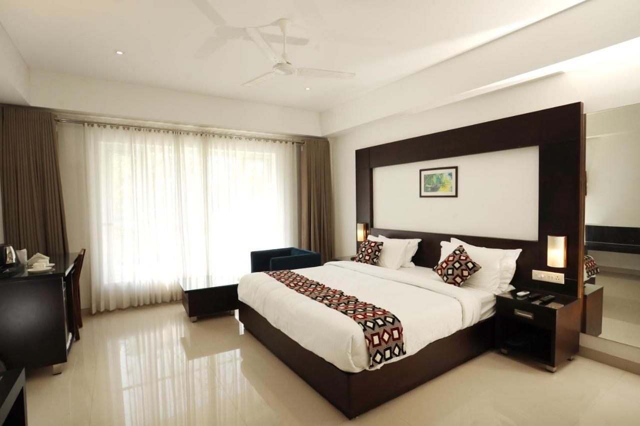 Loveland Residency Kochi Εξωτερικό φωτογραφία